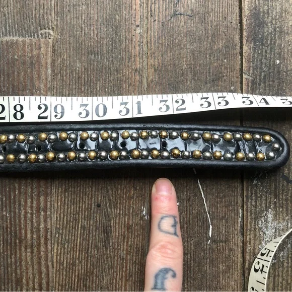 Vintage St. Maarten studded belt - Picture 10 of 12